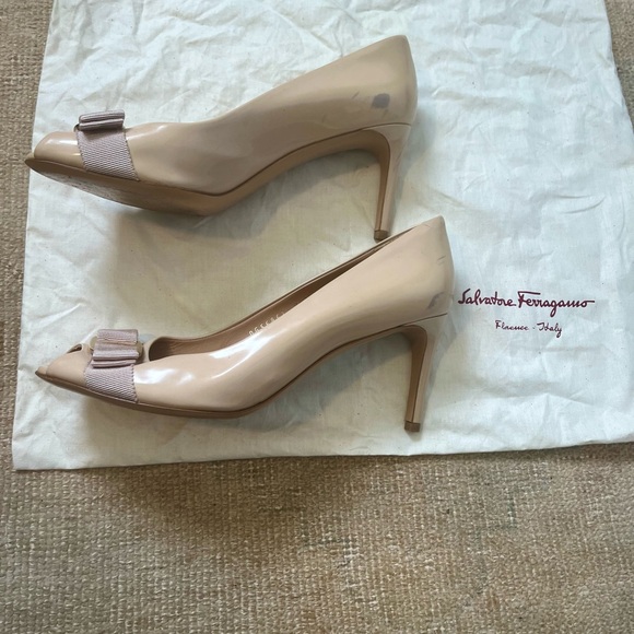 Salvatore Ferragamo Peep Toe Nude Heels - Picture 2 of 9